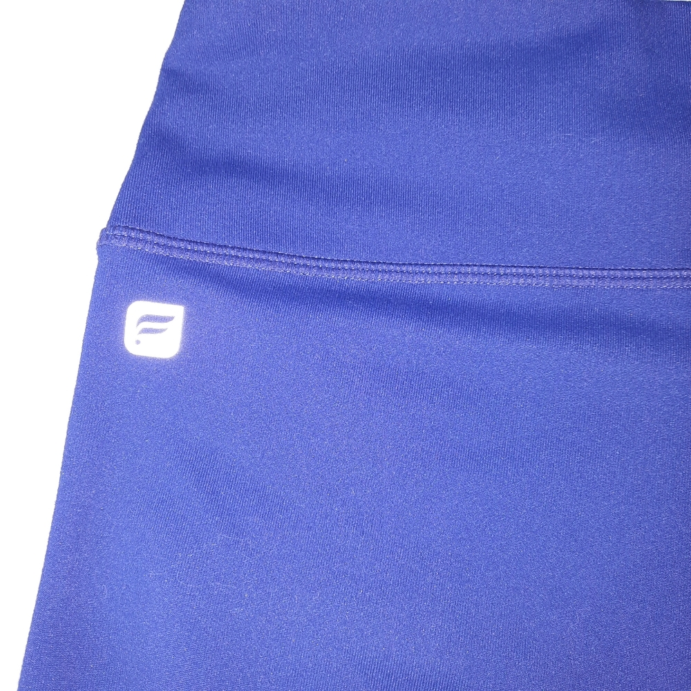 Fabletics Salar Compression Capri Legging Sz Small - image 2